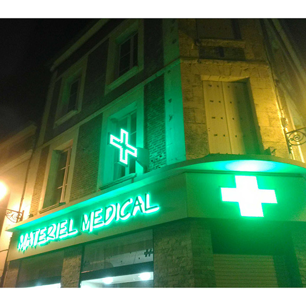 Fabricant enseigne lumineuse de pharmacie à Amiens